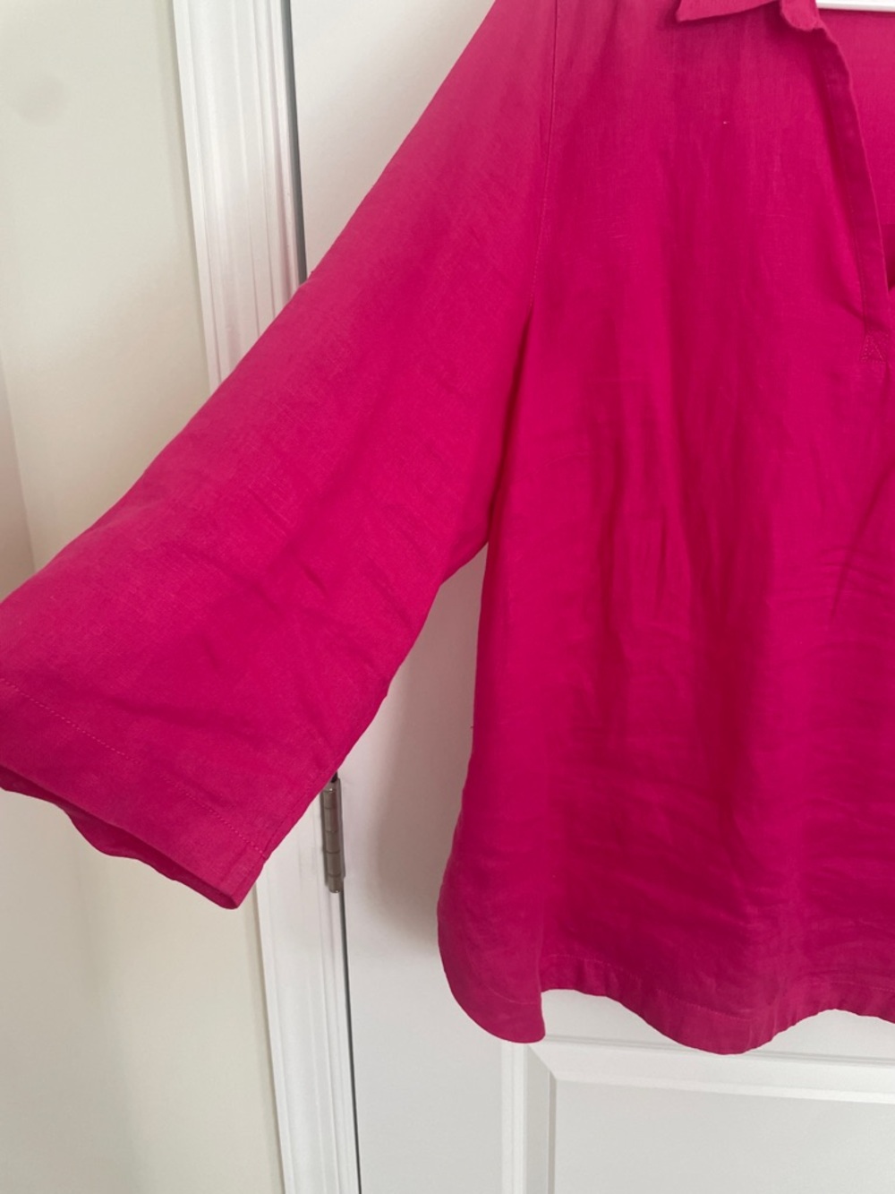 Vibrant Fuchsia Split V-Neck Linen Tunic - Picture 2 of 7